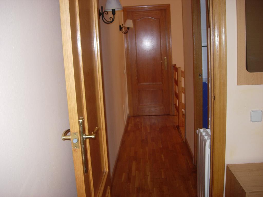 Apartaments El Ribal Valencia D'Aneu Habitación foto